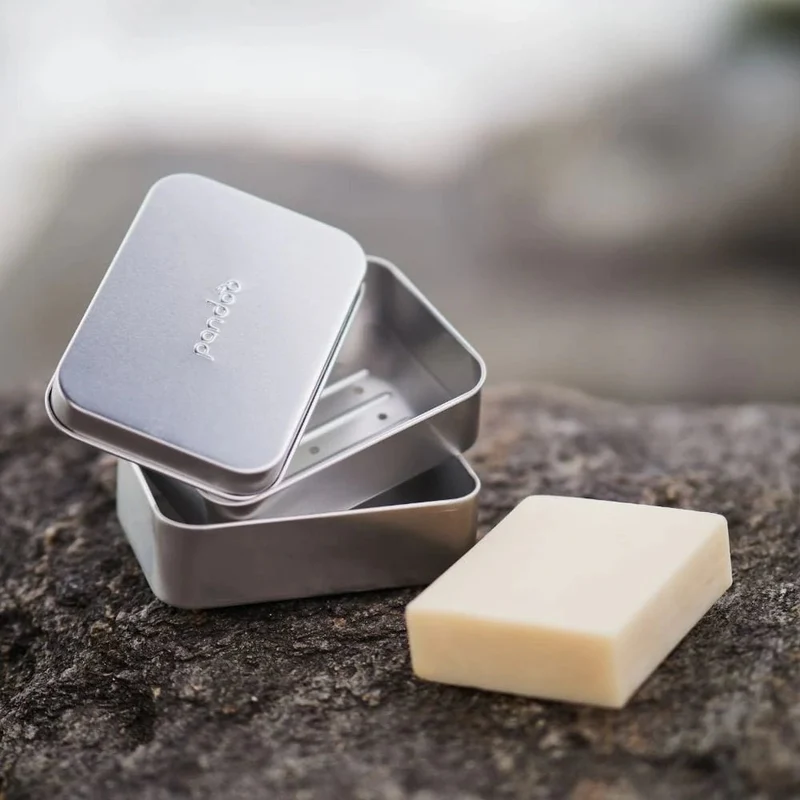 Seifendose aus Aluminium mit Abtropfgitter