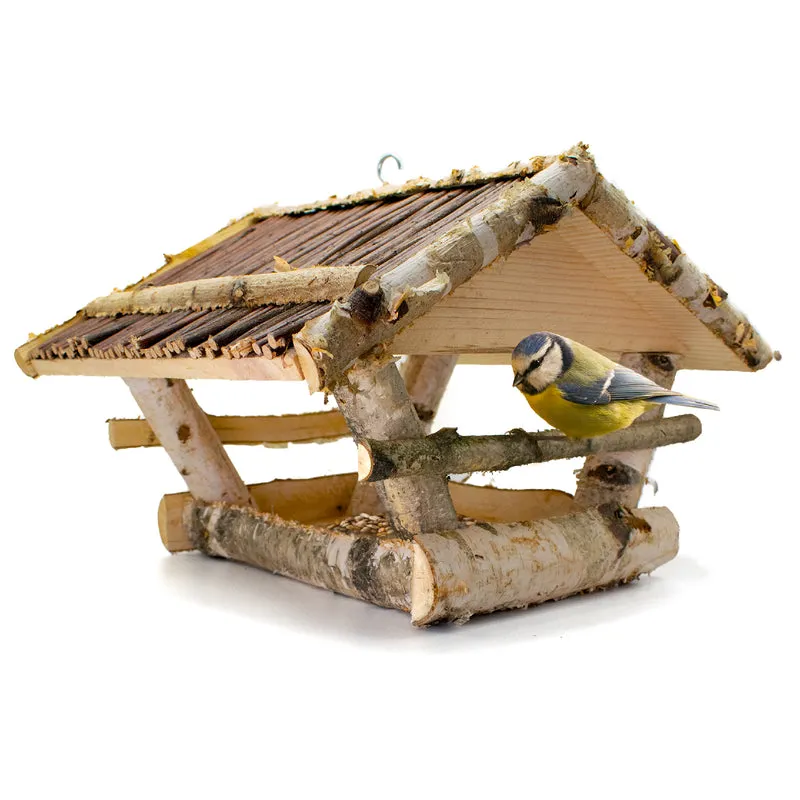 Vogelhaus mit Weidendach zum Aufhängen