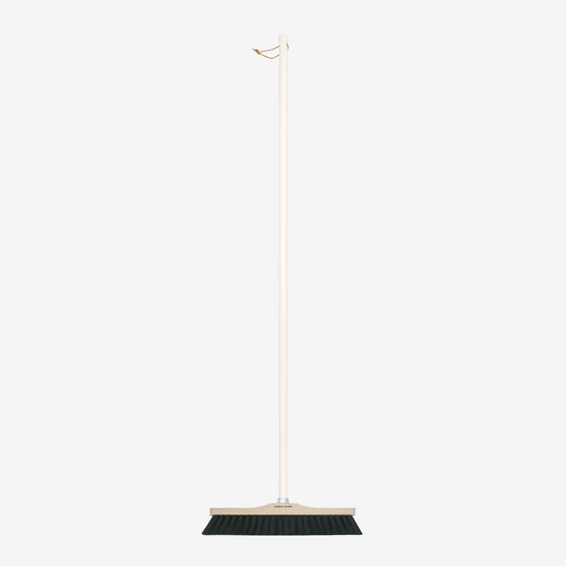 Beechwood Broom - 33cm