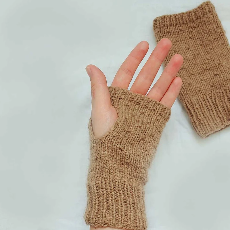 STRICKANLEITUNG | HANDSTULPEN CAMELOVE