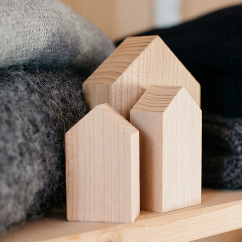 Natural cedar wood anti-moth houses