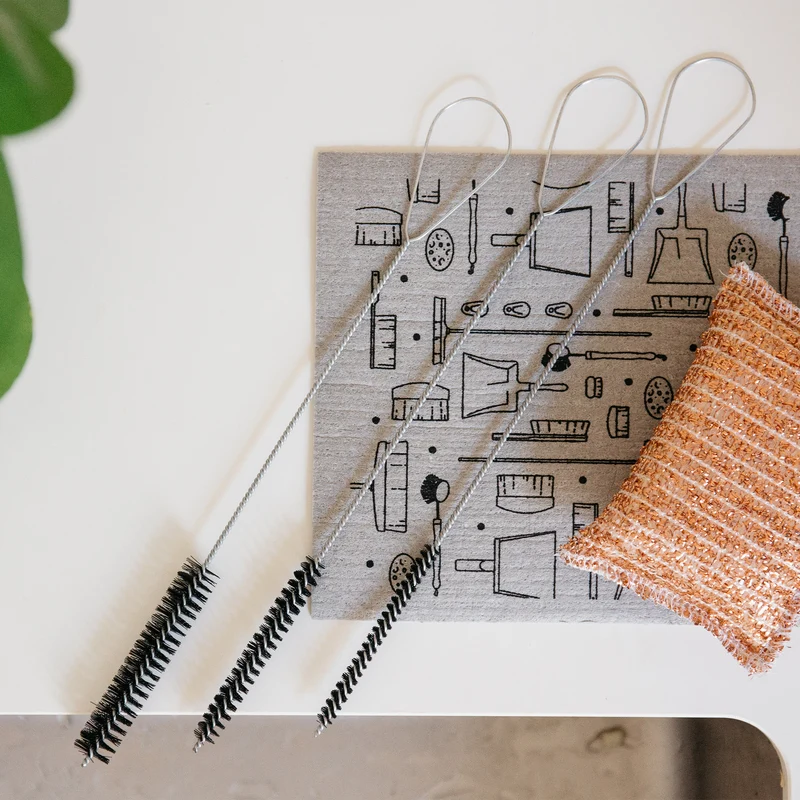 Straw brush