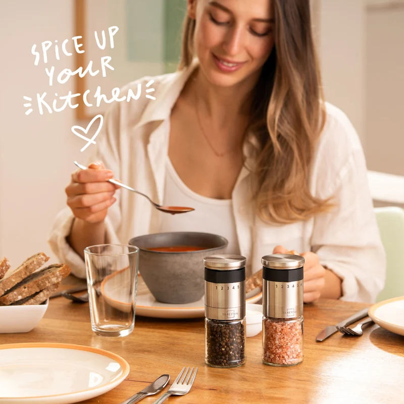Gewürzmühlen mit Einstellring mit Muskatmühle Set
